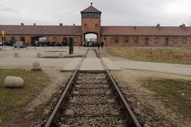 One Day Tour to Auschwitz-Birkenau From Warsaw With Private Transport