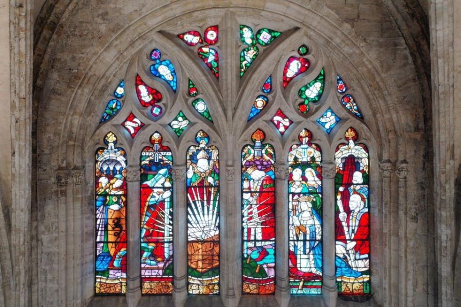 Oviedo: Guided Tour in Oviedo and Cathedral With Tickets