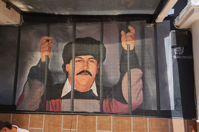 Pablo Escobar Shared Tour in Medellín. Economic and Historical. - Reviews Analysis