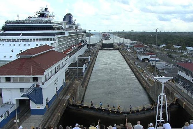 Panama Tour: Canal, Casco Viejo, and More