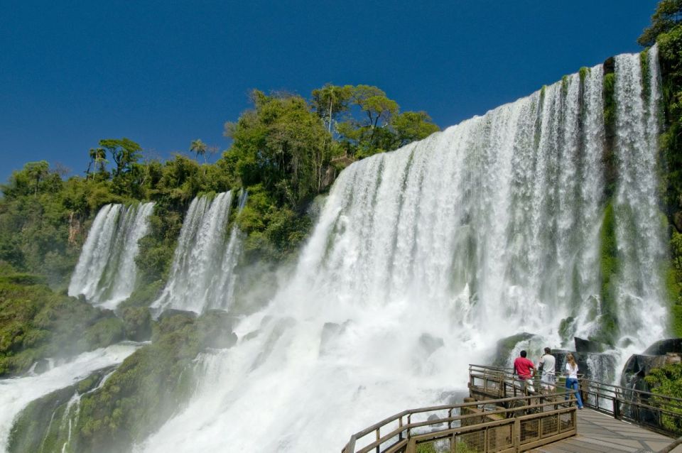 Parana: Argentinean Falls Tour With Pickup