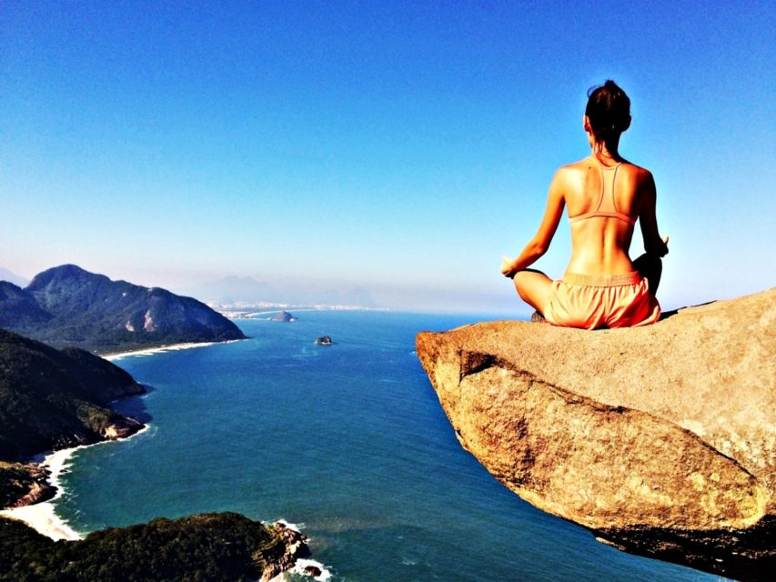 Pedra Do Telégrafo Hike and Beach Full-Day Tour - Multilingual Live Tour Guide