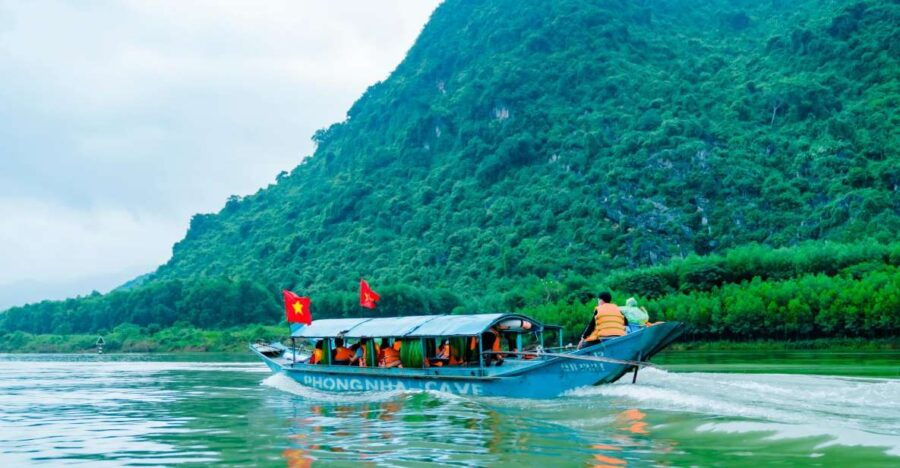 PHONG NHA CAVE -DARK CAVE 1 DAY TRIP