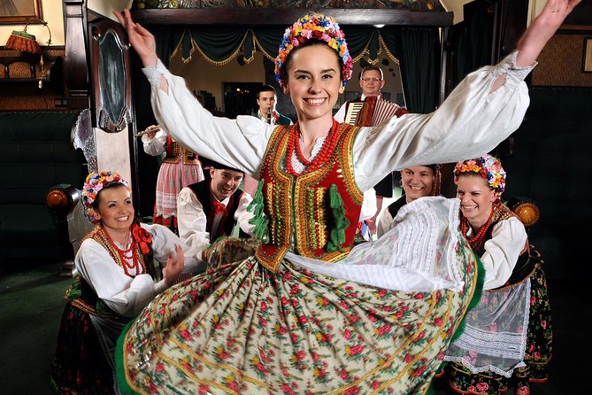 Polish Folk Show With 3 Course Dinner in Krakow Legendary Restaurant - Good To Know