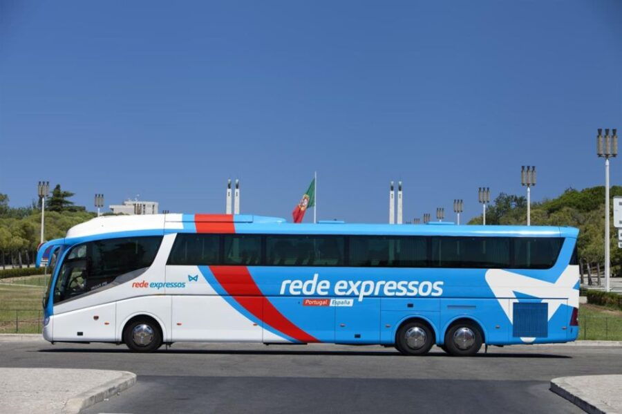 Porto: 1-Way Transfer To/From Porto Airport - Good To Know