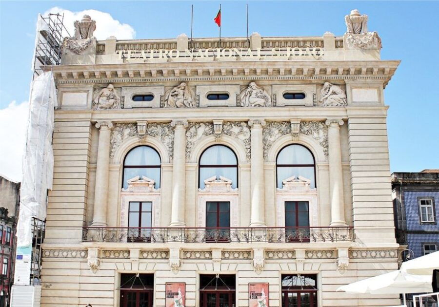 Porto (Gaia) Scavenger Hunt and Sights Self-Guided Tour - Good To Know