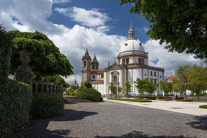 Porto: Guimarães and Braga Day Trip - Positive Reviews About Tour Itinerary and Locations