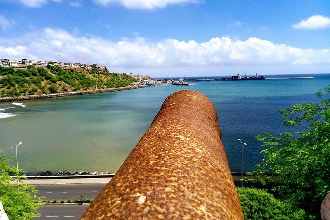 Praia: Guided Historic Walking Tour & Lunch With Locals - Learning About Praias History