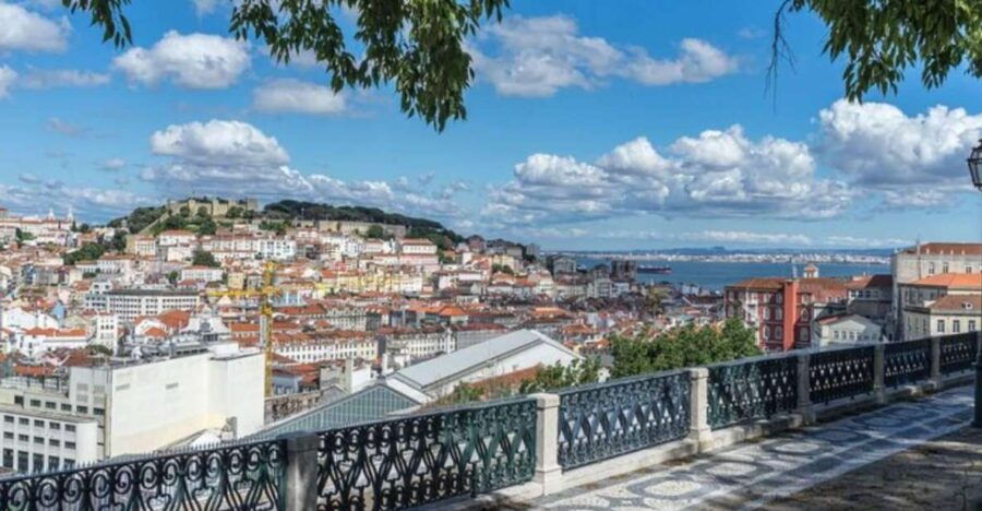 Príncipe Real to Downtown Lisbon: A Self-Guided Audio Tour - Good To Know