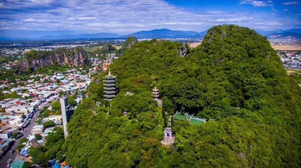Private Car Transfer To Hue Via Hai Van Pass Hoi An/Da Nang
