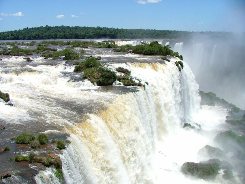 Private- Discover Brazilian and Argentine Falls in 2 Days.