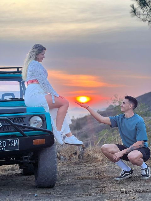 Private Jeep Sunrise & Black Lava Tour With Breakfast - Tour Highlights