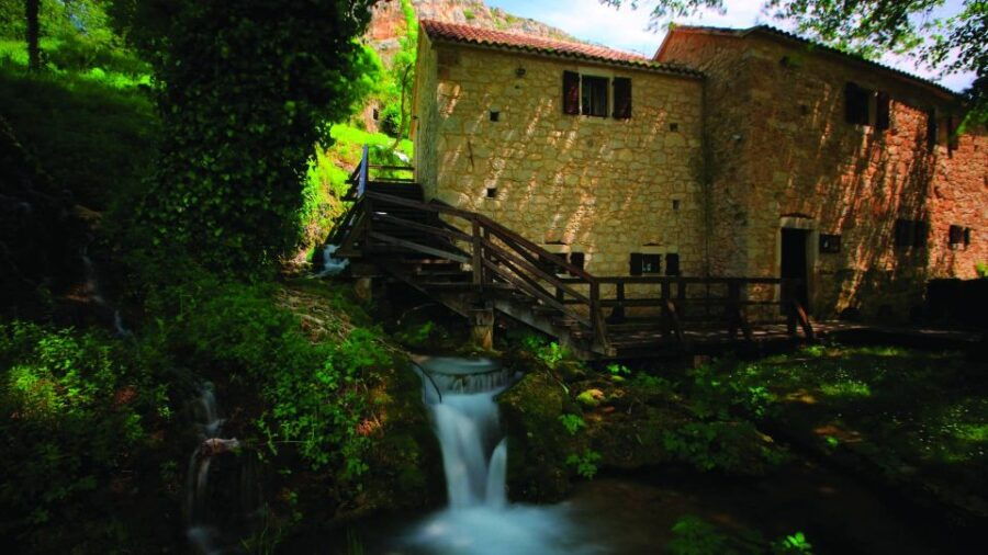 Private Krka Falls Tour From Split With Wine Tasting & Lunch - Tour Booking and Cancellation Policies