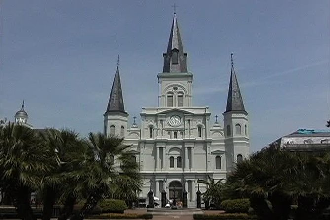 Private New Orleans City Tour With Destrehan Plantation Tour