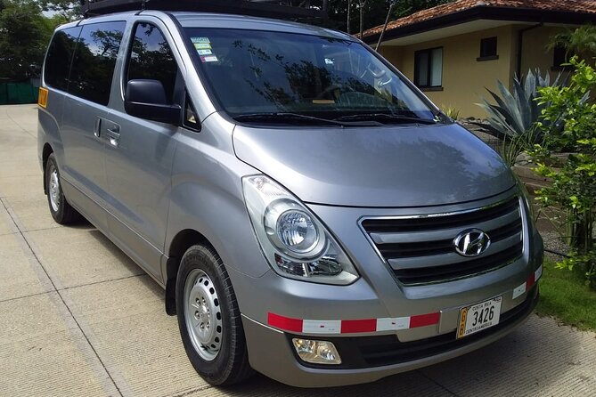 Private Premium Transfer: From Liberia Airport