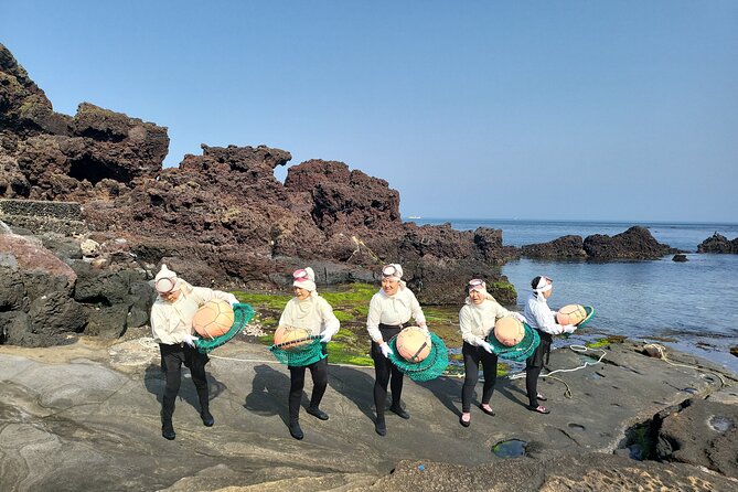 Private Round Trip Woman Diver Performance in Jeju Island