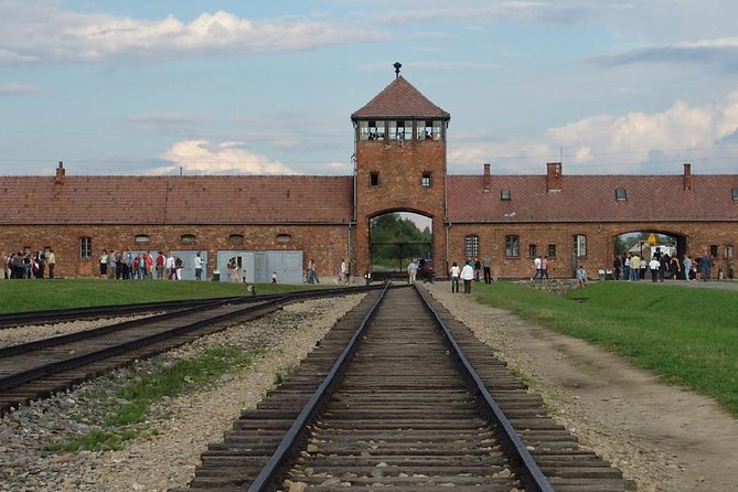 Private Tour to Auschwitz & Birkenau From Katowice - Tour Overview