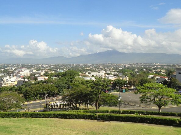 Private Transfer From Santiago De Los Caballeros to Samana Port