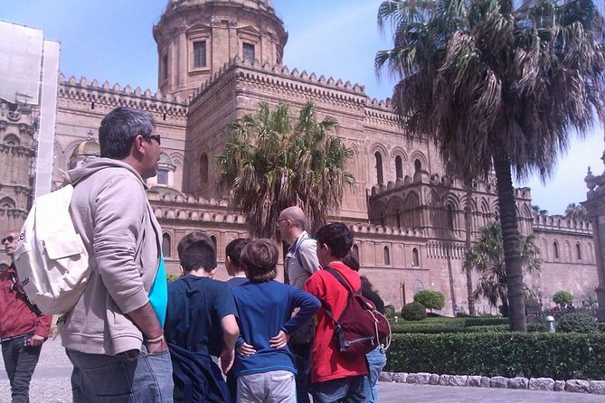 Private Treasure Hunt in the Historic Center of Palermo