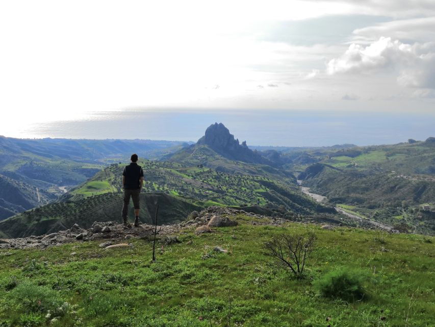 Private Trek From Pentedattilo to Rocche Di Santa Lena - Itinerary