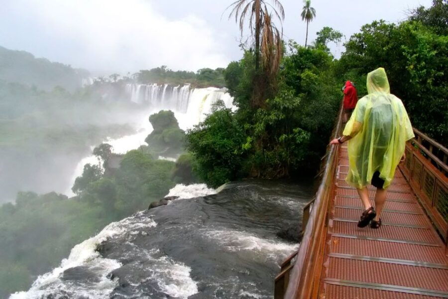Puerto Iguazú: Iguazu Falls Trip With Jeep Tour & Boat Ride