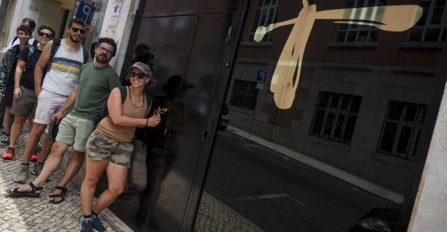 Queer Lisbon: 1/2-Day Walking Tour: Scene/History - Good To Know