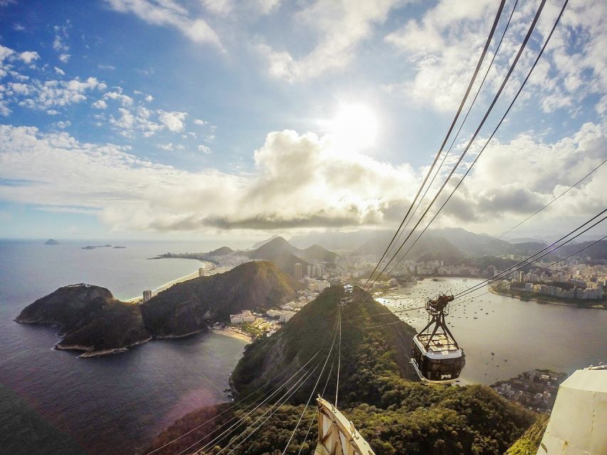 Rio Airport Layover: Christ the Redeemer & Sugarloaf Tour - Experience Highlights