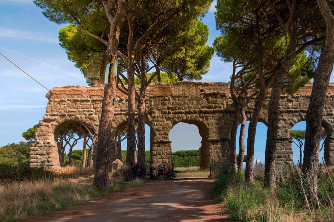 Roman Countryside Walking Tour of the Catacombs, Aqueducts and Appian Way - Good To Know