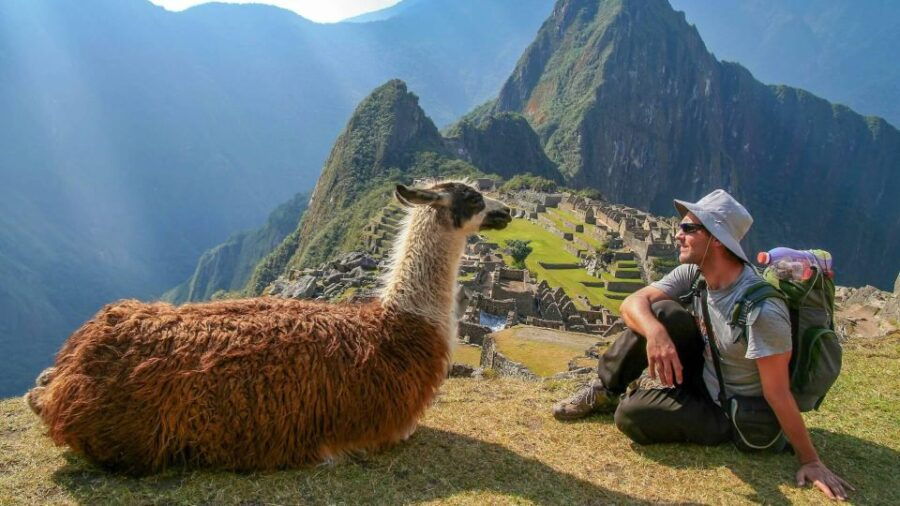 Sacred Valley – Machu Picchu 2 Days Tour