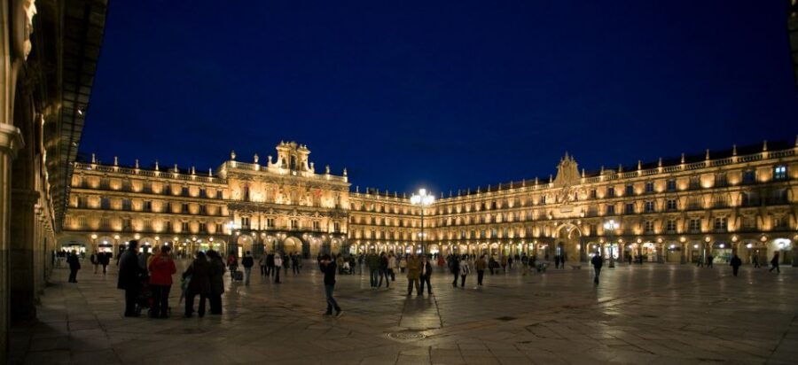 Salamanca: Local Legends Evening Walking Tour