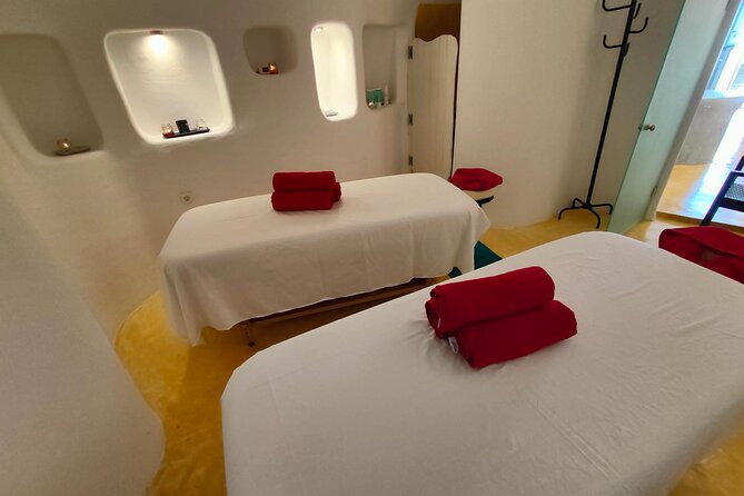 Santorini: Couples Massage & Day Pool, Jacuzzi, Gym Access, Wine