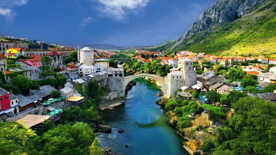 Sarajevo: One-Way Tour to Dubrovnik via Mostar