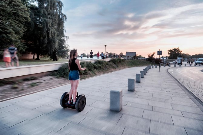 Segway Tour Warsaw: Full Tour – 3-Hours of Magic!