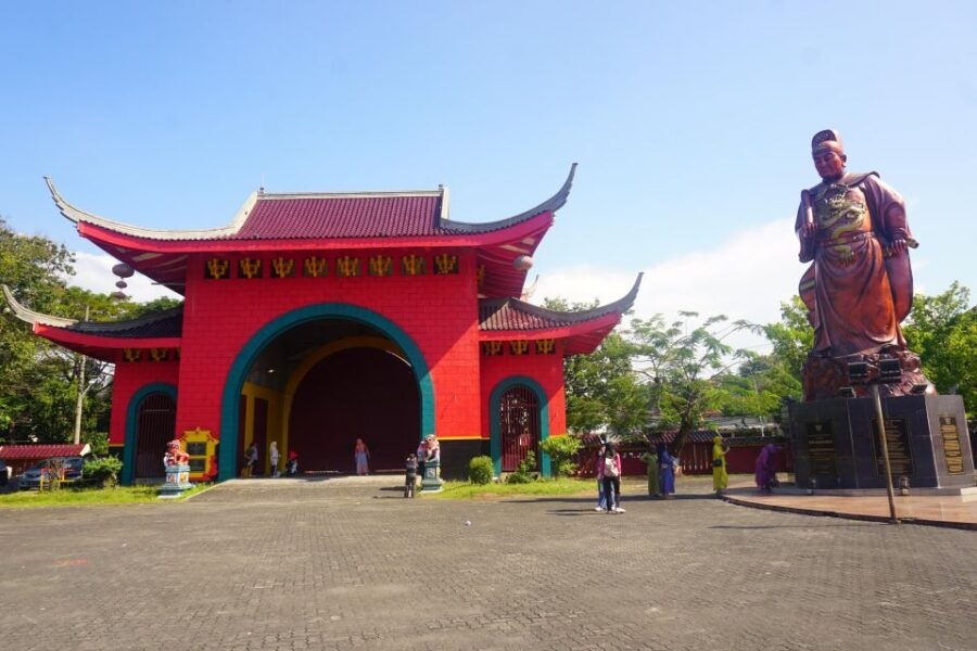 Semarang: Private Car Charter With Driver