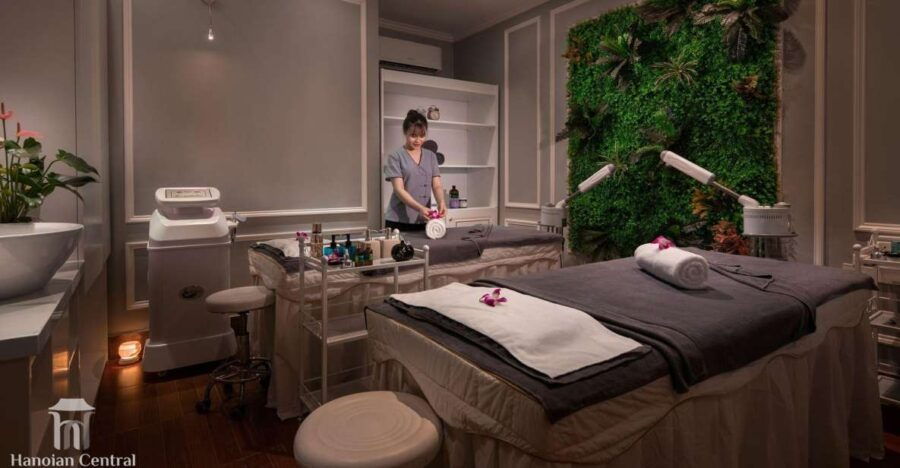 Spa in Hanoi: Foot Massage With Hot Stone