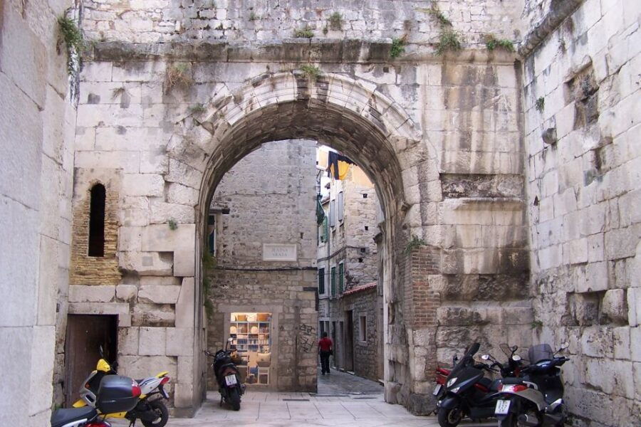 Split: 1.5-Hour Walking Tour and Diocletian's Palace - Good To Know