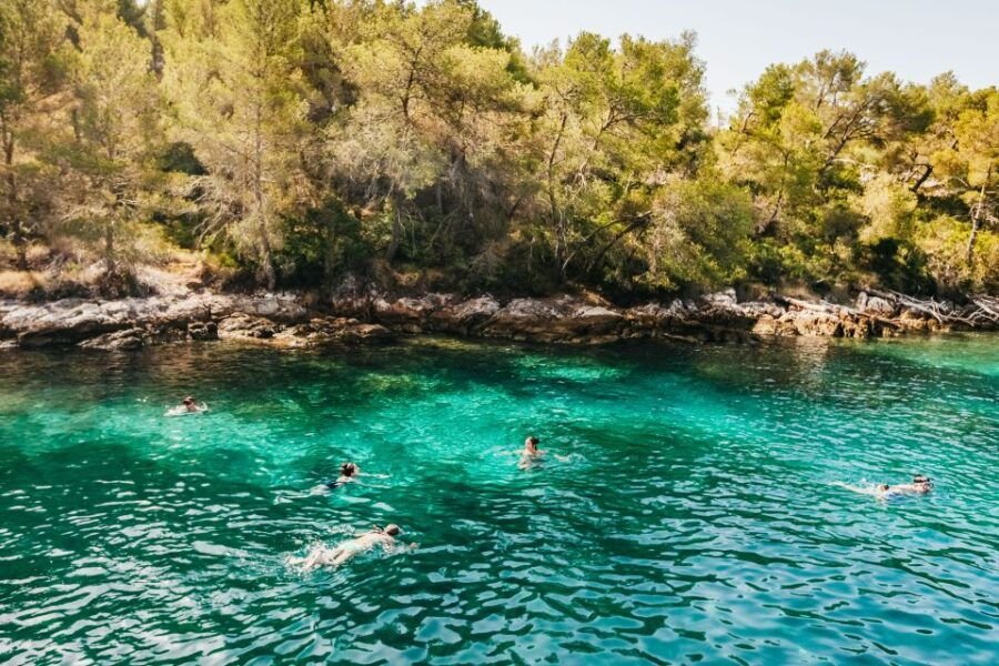 Split: Full-Day Catamaran Cruise to Hvar & Pakleni Islands - Good To Know