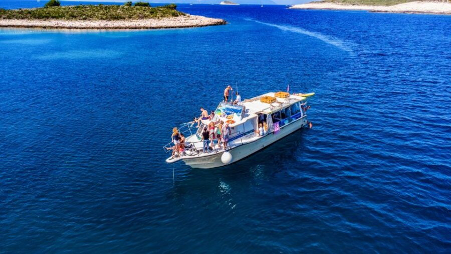 Split: Half-Day Blue Lagoon, Shipwreck, and Trogir Boat Tour - Good To Know