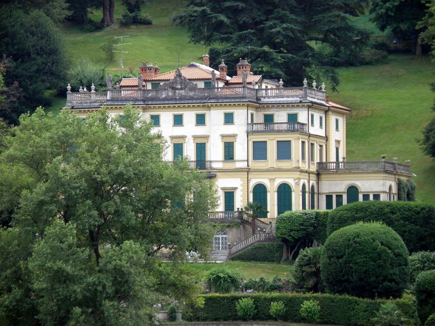 Stresa: Private Cruise to Santa Caterina Del Sasso