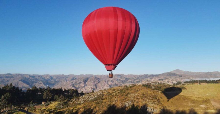 Sunrise in Hot Air Balloon Over Cusco - Good To Know