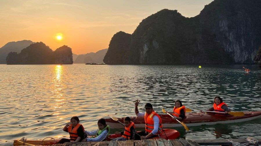 Sunset on Lan Ha Bay - Sunset Viewing Duration and Location