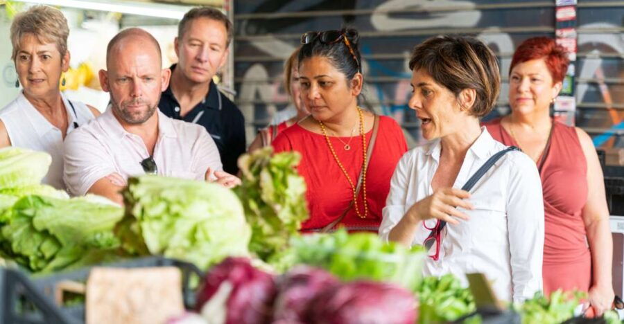 Tivoli: Market Tour & Meal With a Local Cook