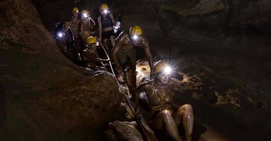 Tour Phong Nha-Ke Bang National Park 2 Days 1 Night