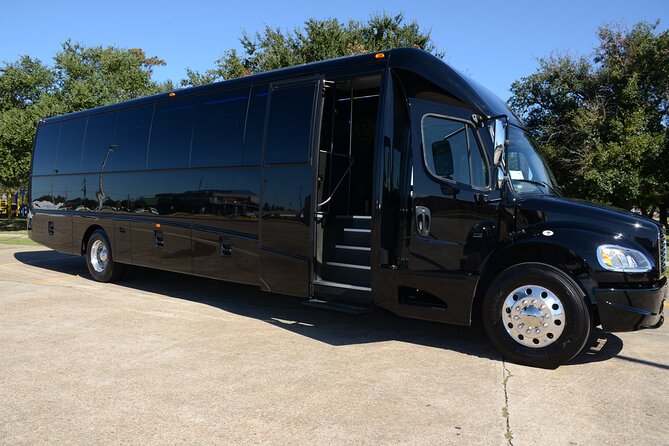 Transfer in 39 Passenger Bus From Msy/Port to Downtown - Accessibility Information