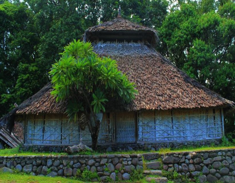 Tribe Villages Traditions And Waterfalls - Good To Know