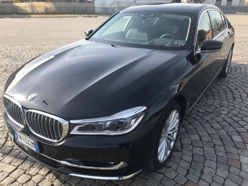 Turin: Private 1-Way Transfer to Turin International Airport