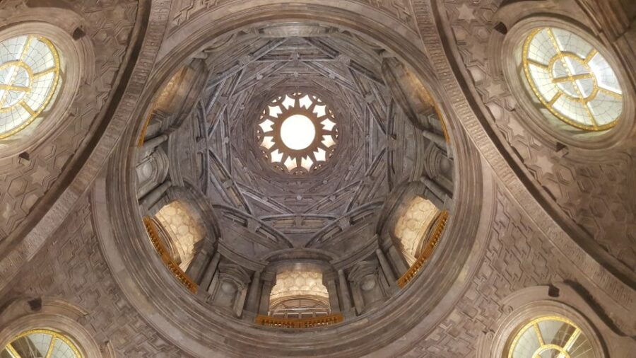 Turin: Private Tour on The Path of The Holy Shroud