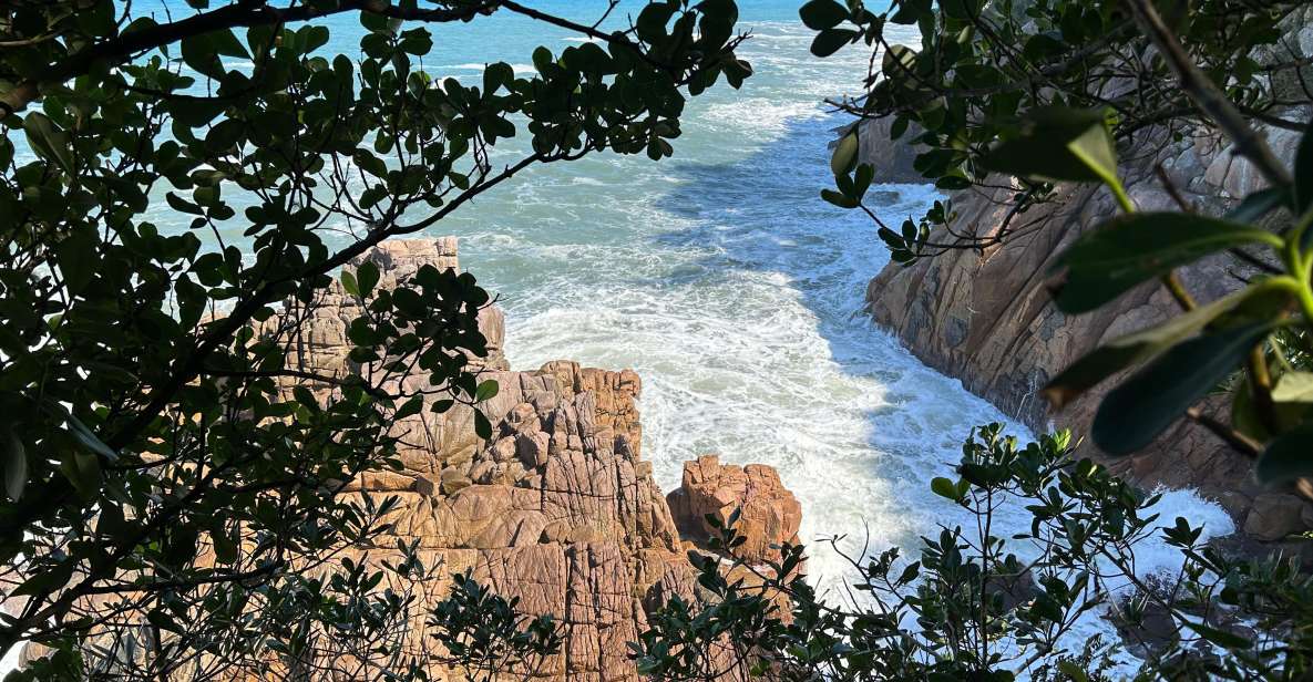 Ubatuba – Pirate’s Cave Trail