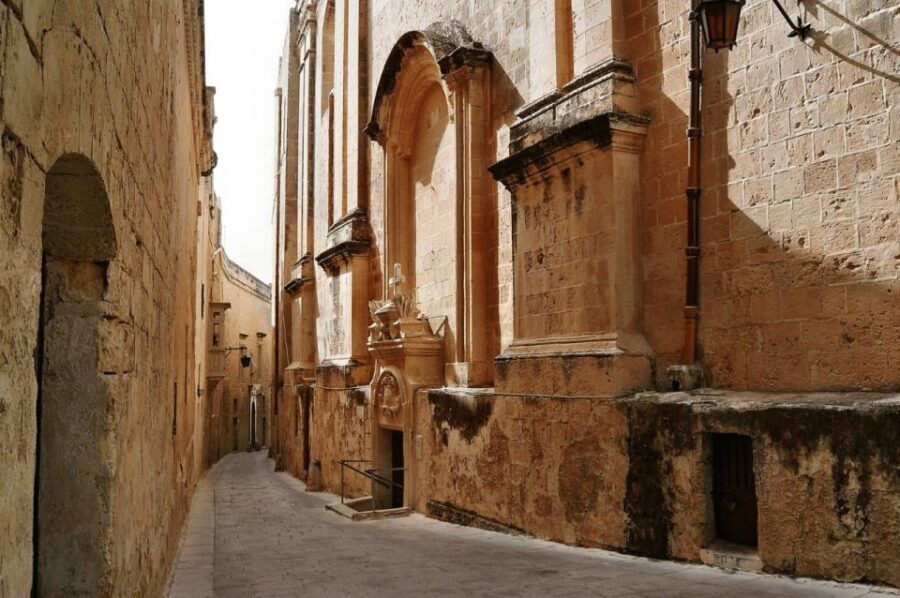 Valletta: Iconic City Attractions Self Guided Audio Tour - Good To Know