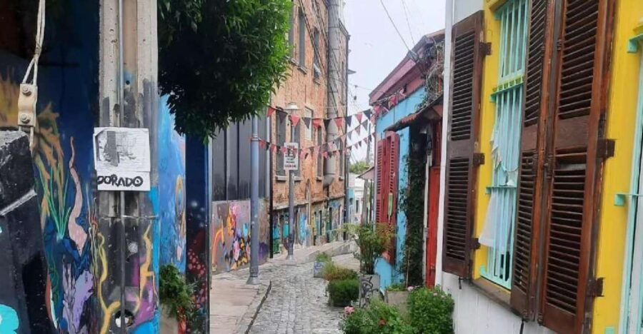 Valparaiso: Tour,Elevator,Open Sky Gallery,Historical Center - Good To Know